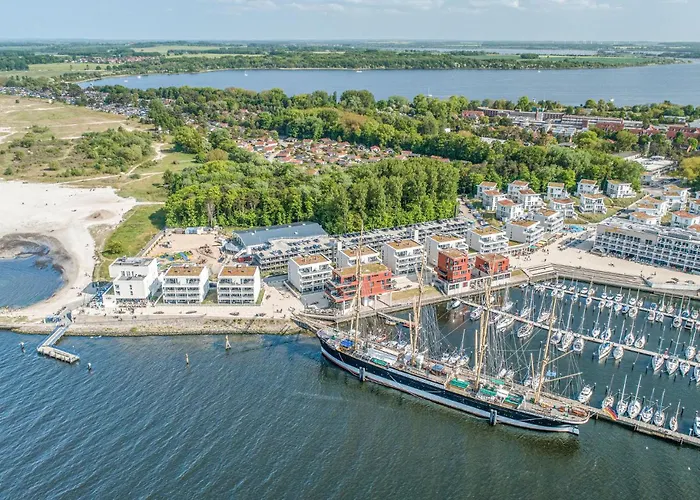 2 Bedroom Cozy Apartment In Luebeck Travemuende